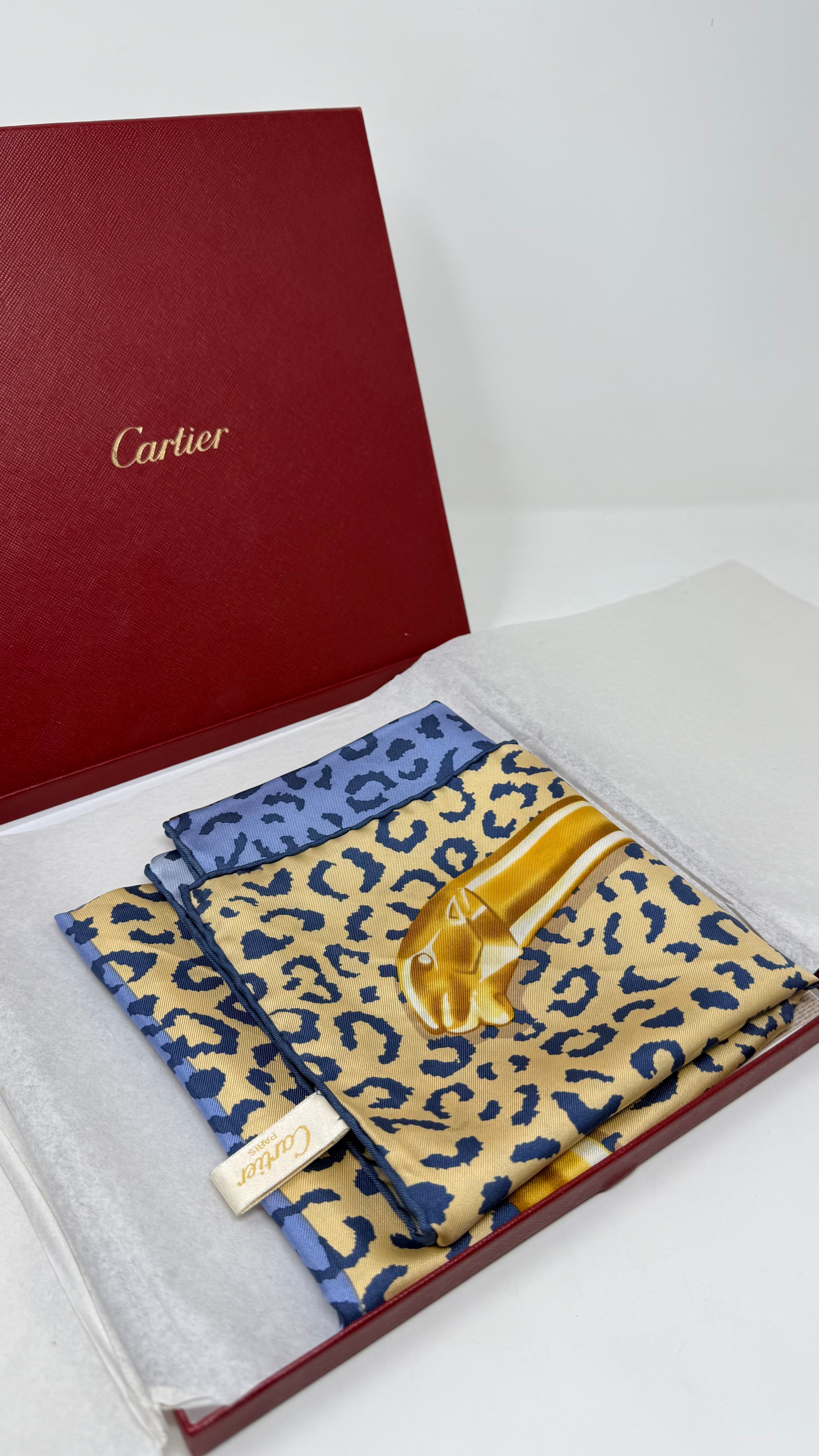 Cartier Pañuelo Preloved