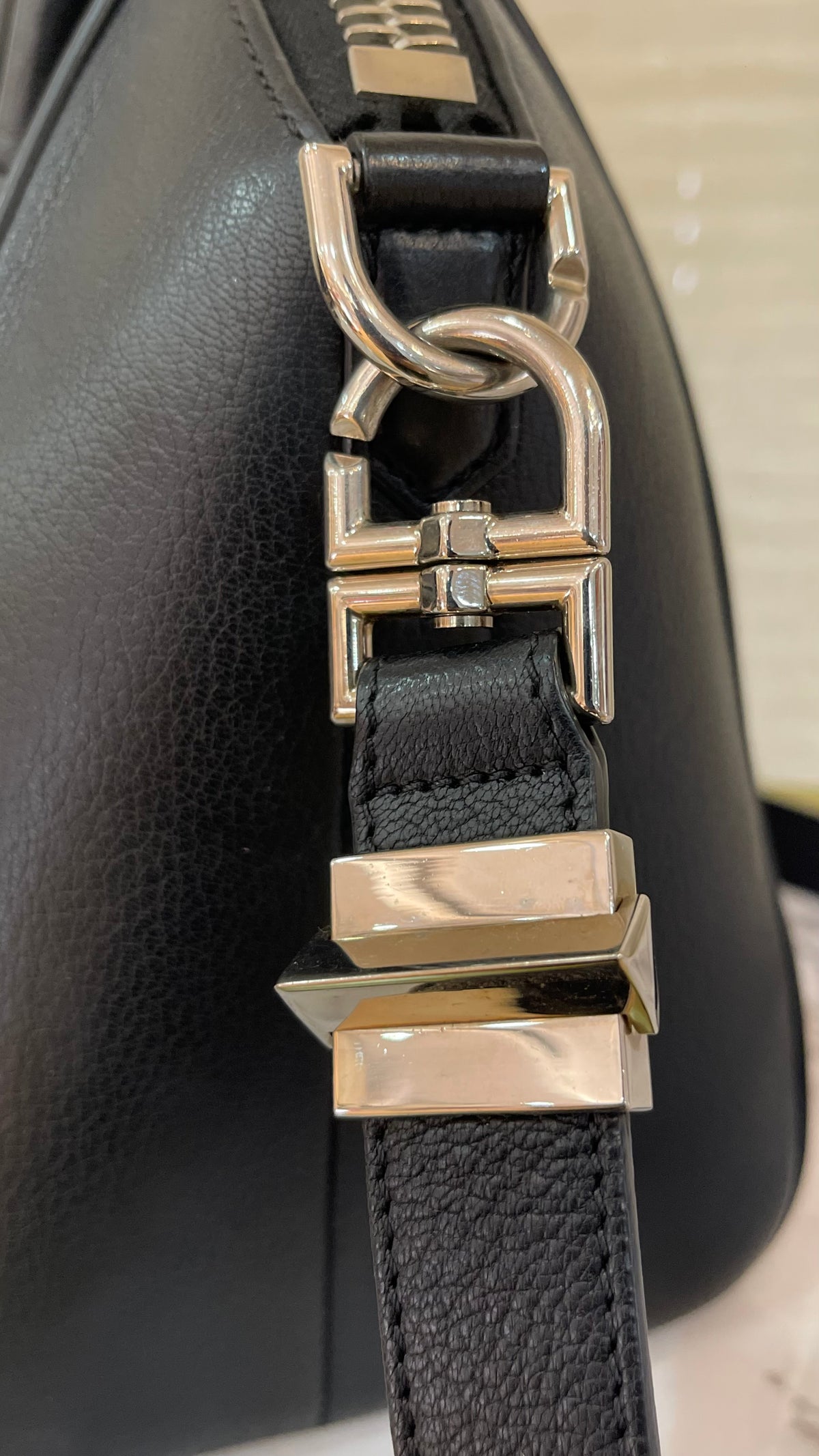 Givenchy PRE OWNED Antigona Bag