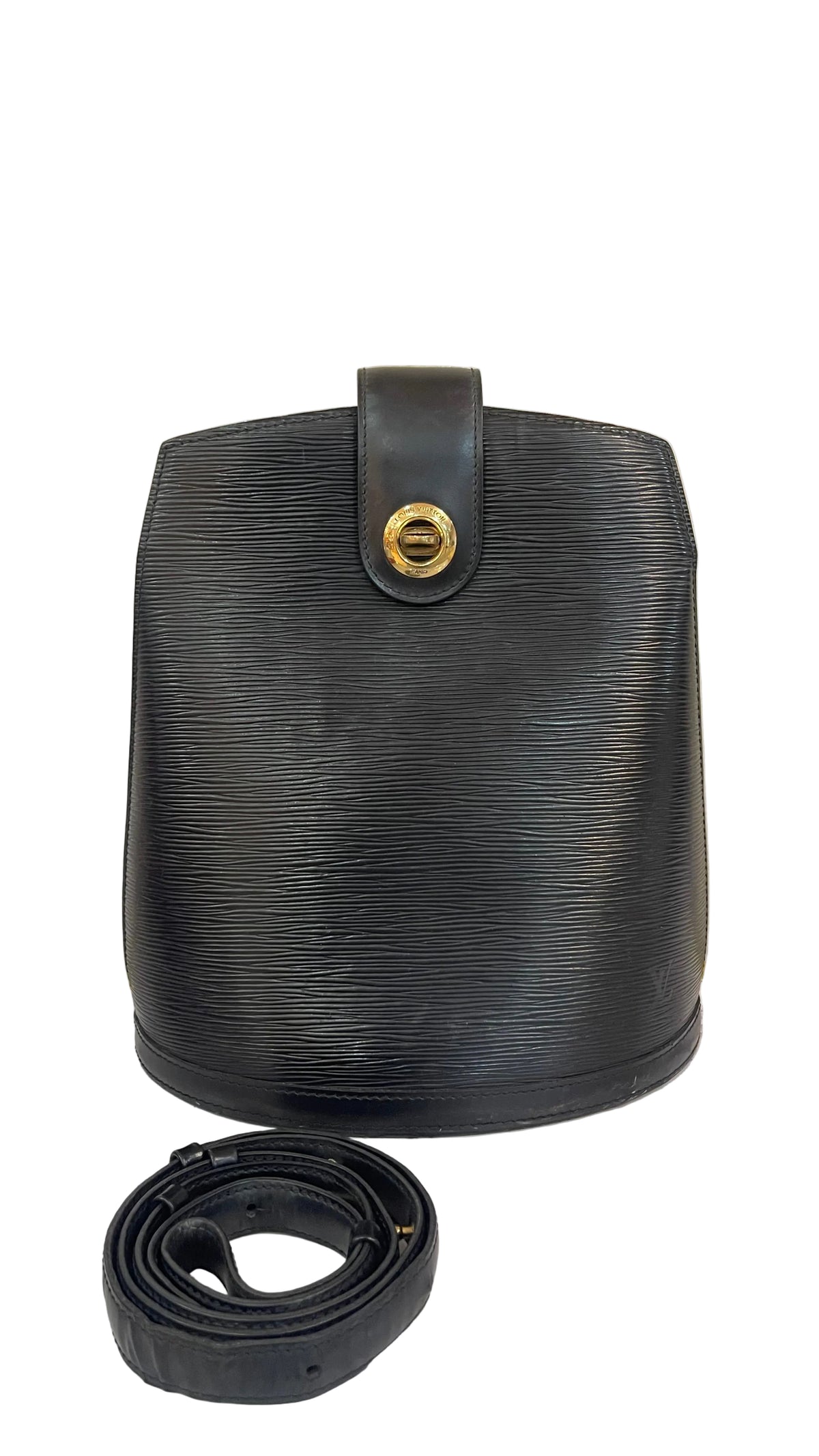 Louis Vuitton Preloved Épi Leather Cluny Shoulder Bag | Noir