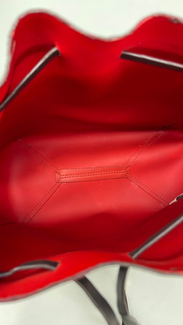 Carolina Herrera Bucket Bag Preloved