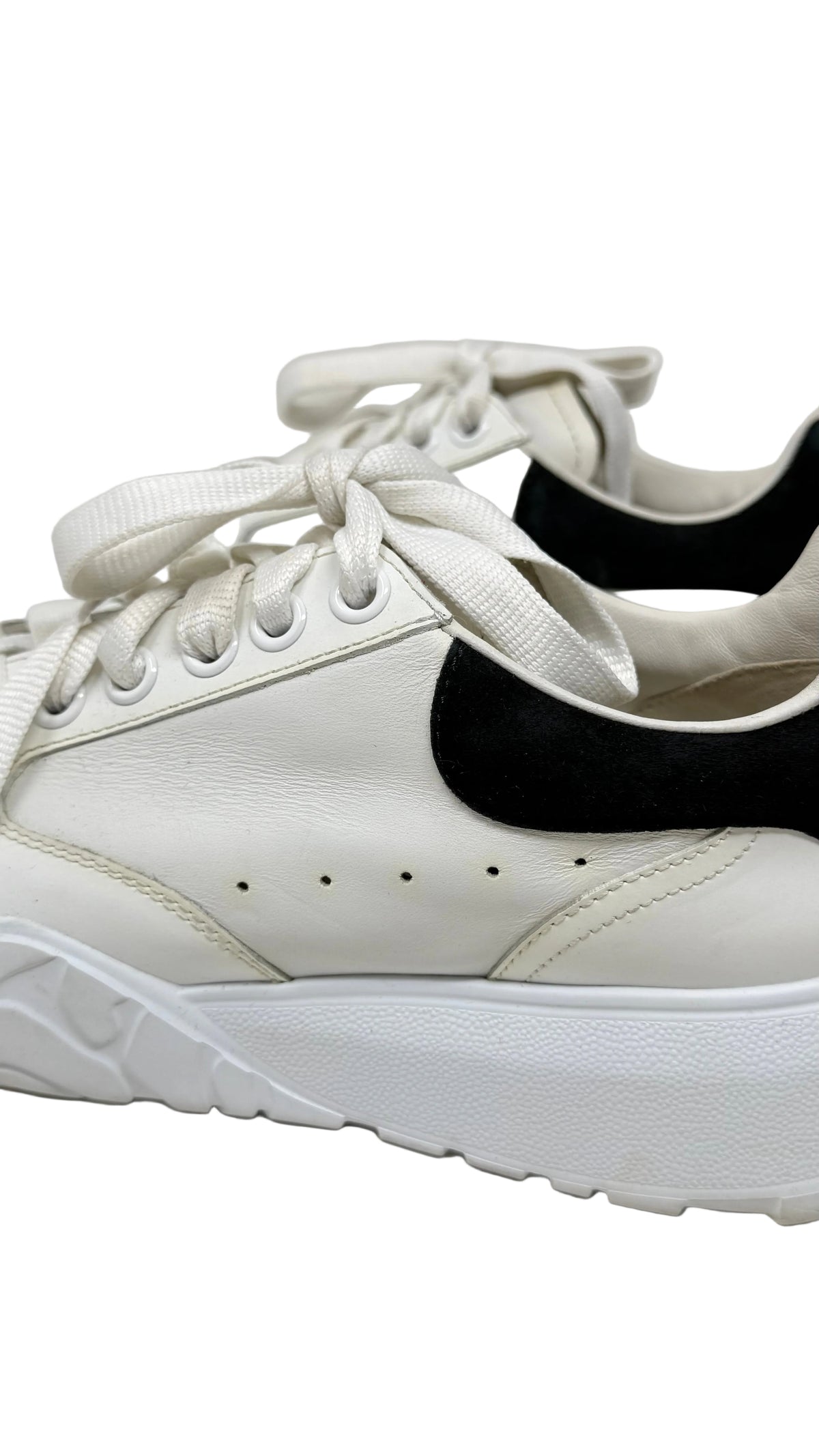 Alexander McQueen PRE OWNED Leather ColorBlock Pattern Athletic Sneaker
