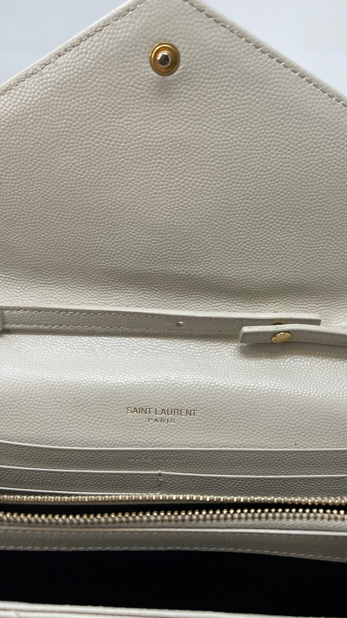 Yves Saint Laurent Envelope Small PRE OWNED White Grain de Poudre