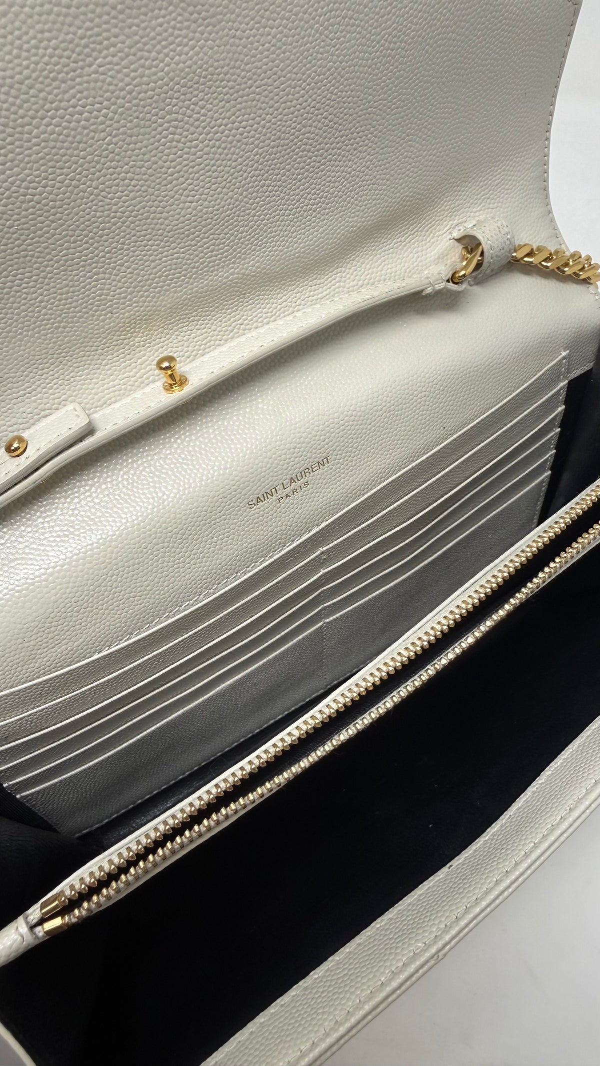 Yves Saint Laurent Envelope Small PRE OWNED White Grain de Poudre