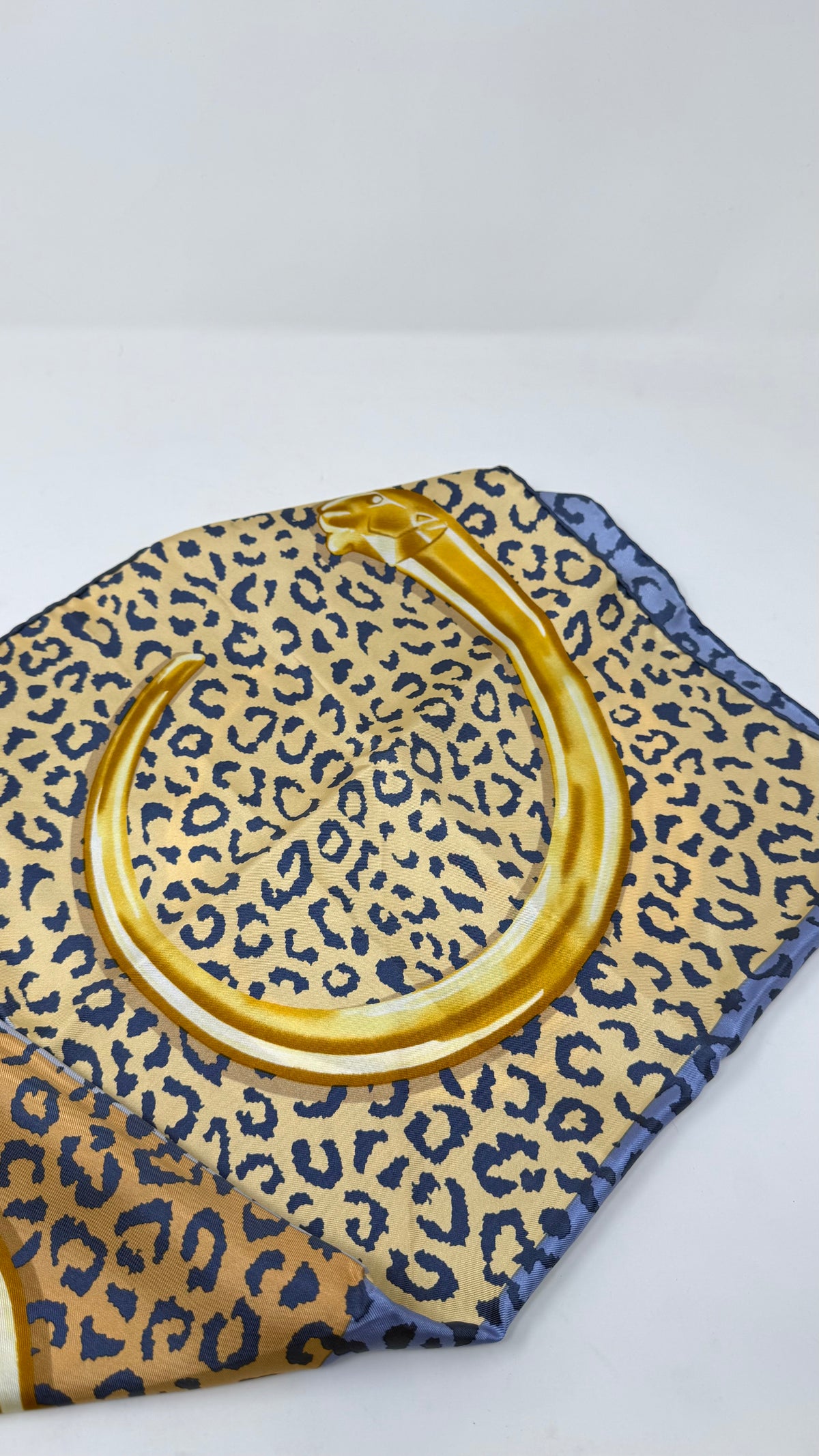 Cartier Pañuelo Preloved