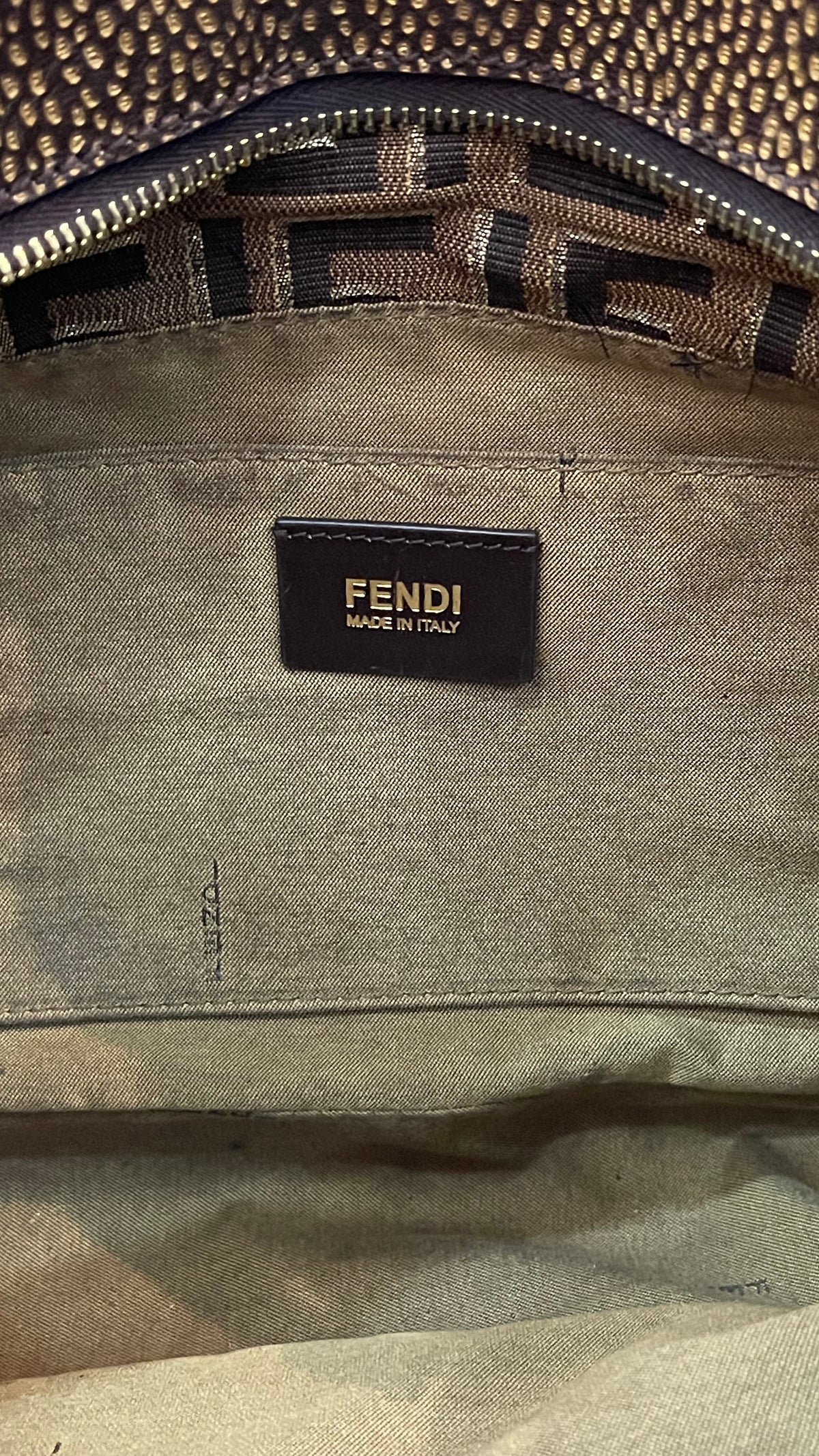 Fendi Tote  PRE OWNED Bag 2384