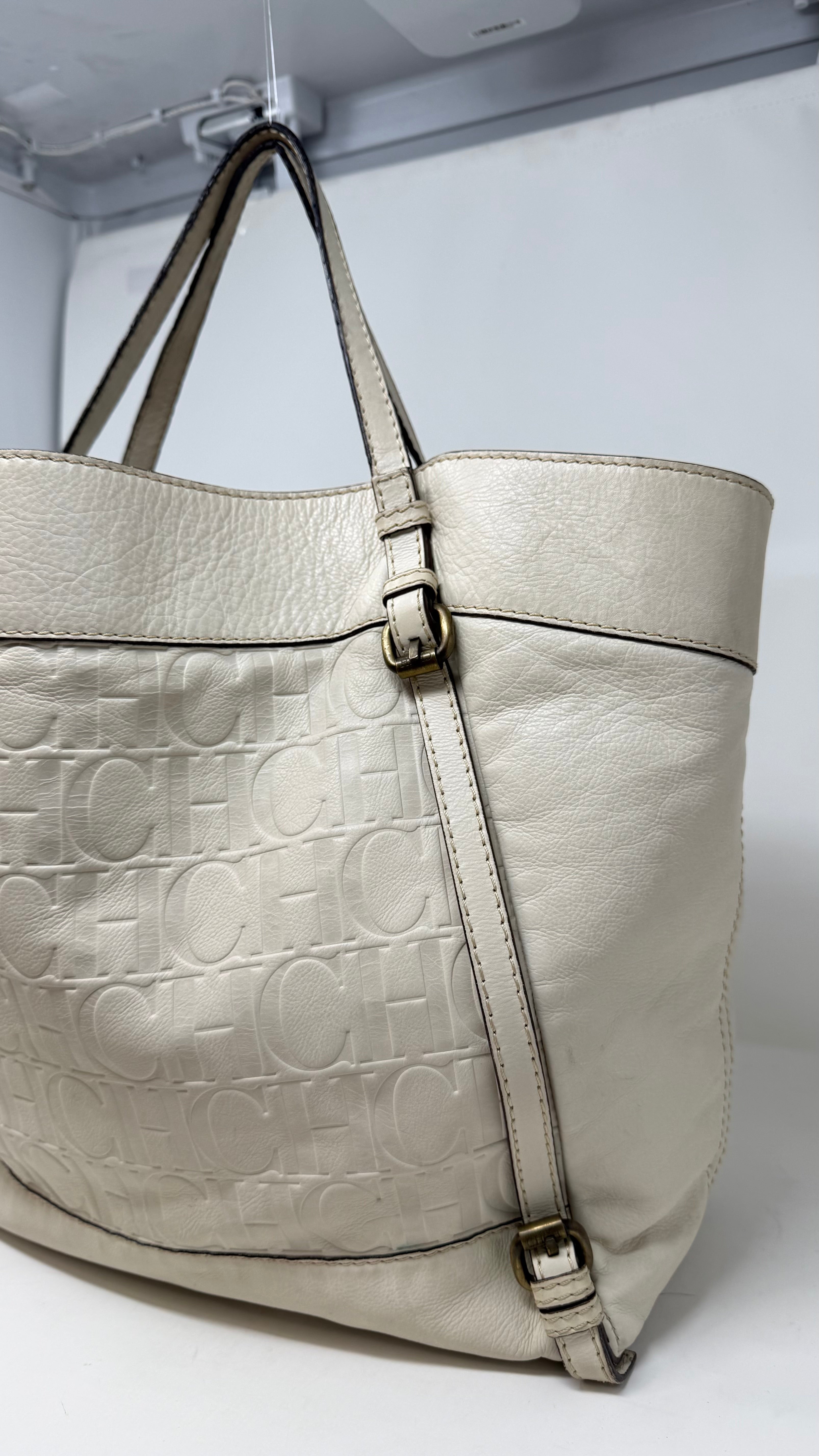 Carolina Herrera Preloved Bag
