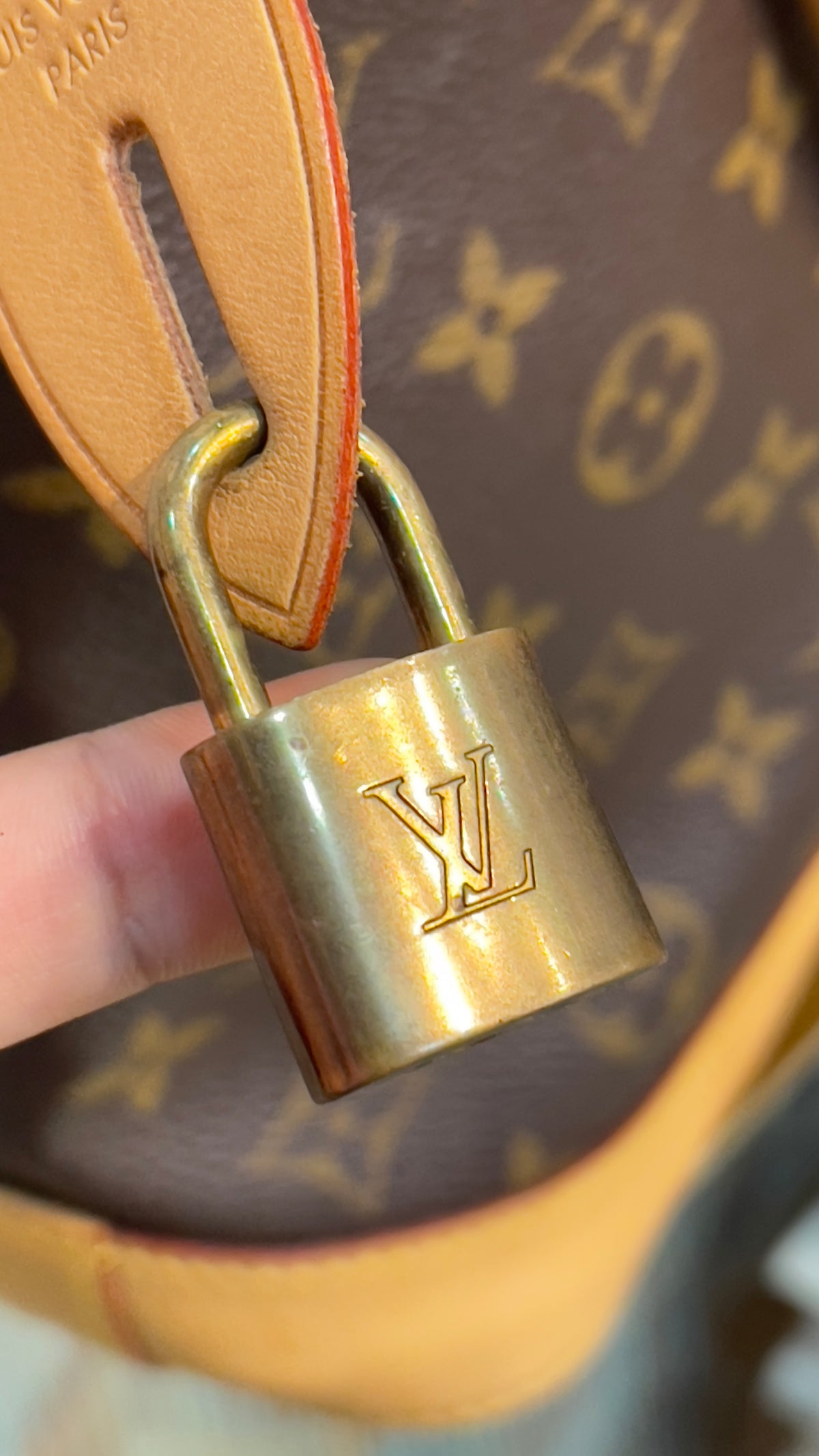 Louis Vuitton PRE OWNED Lockit