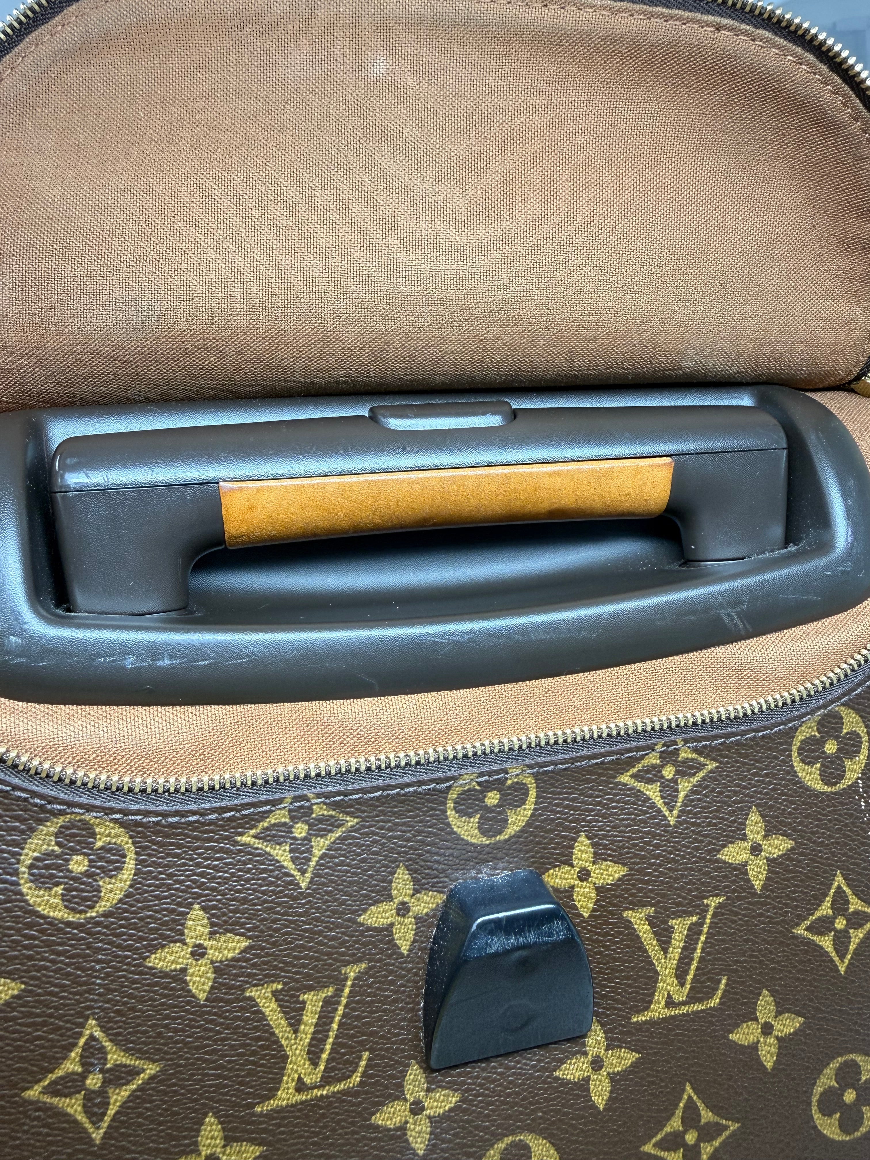 Louis Vuitton Carry-On