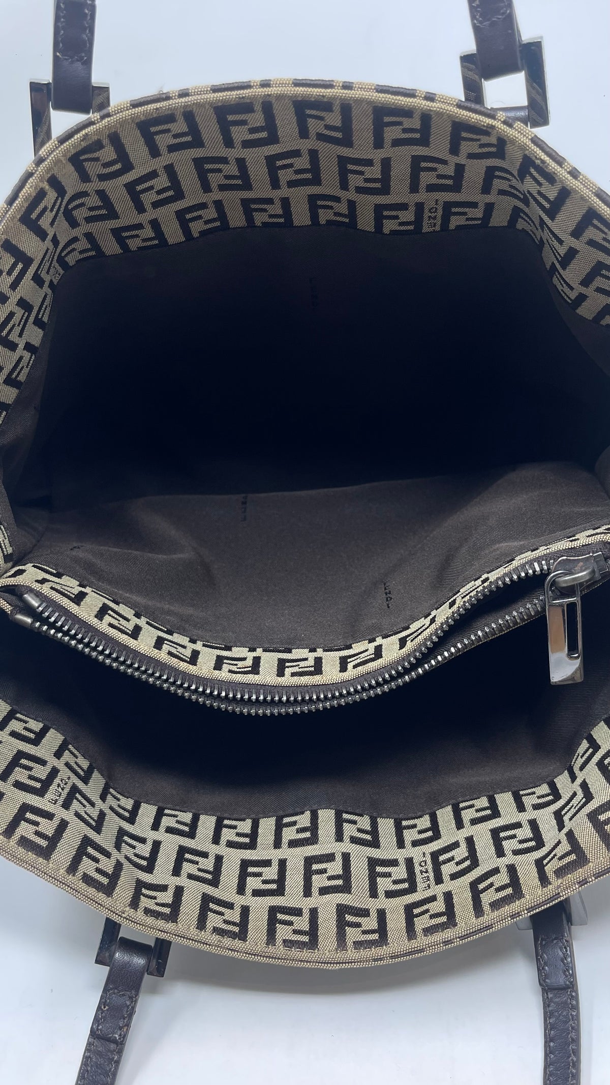 Fendi PRE OWNED Tote Zucchino Pequeña de Lona