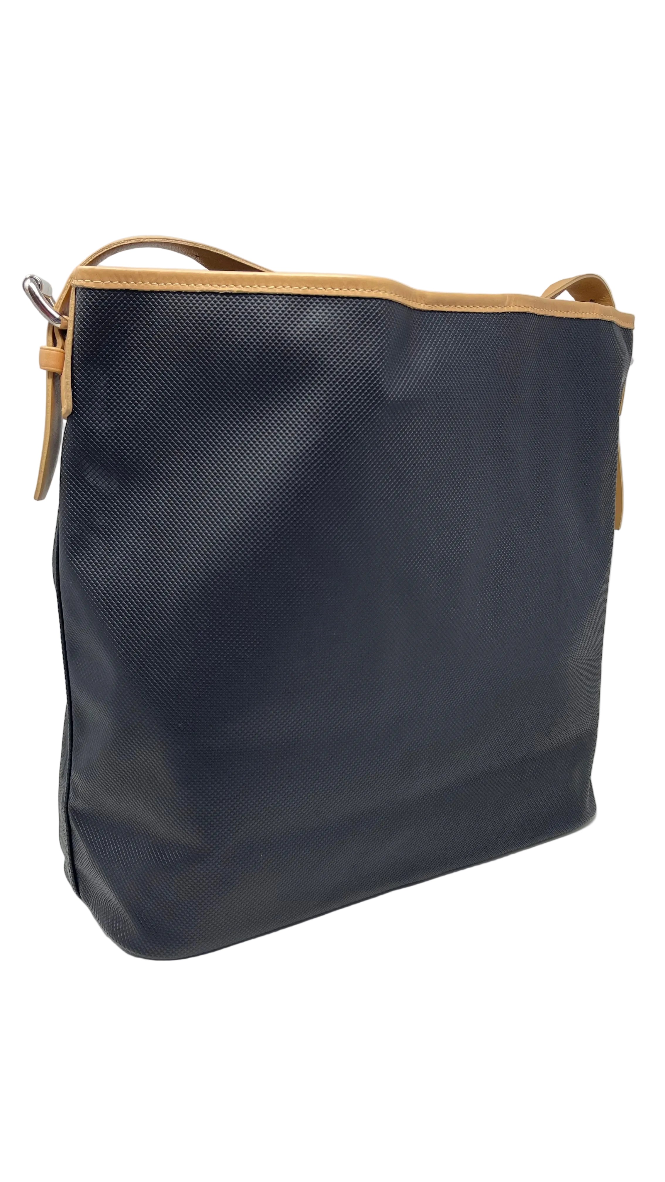 Longchamp Cartera Grande Con Porta Cosmético.