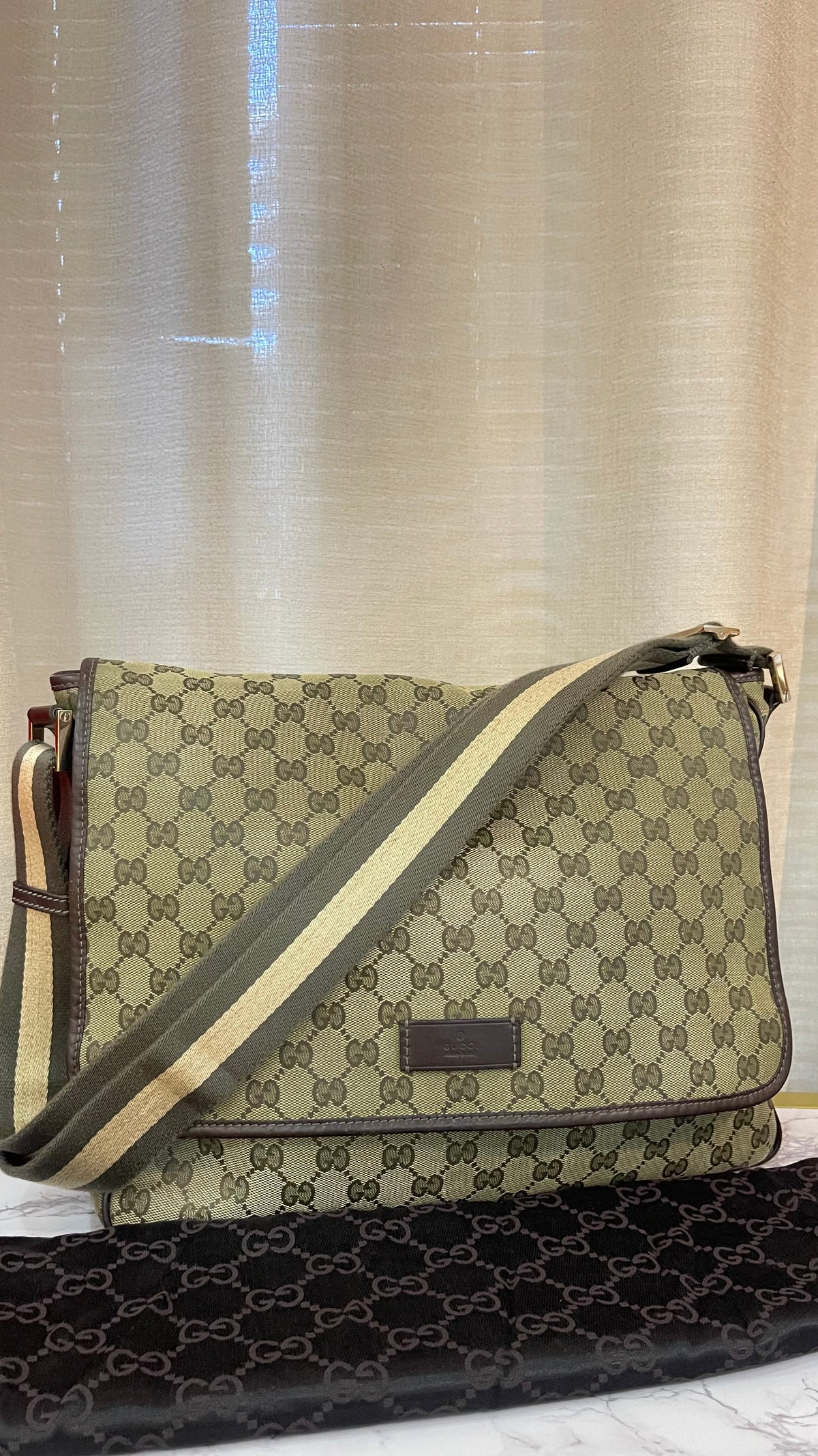Gucci PRE OWNED Messenger Flap Bag