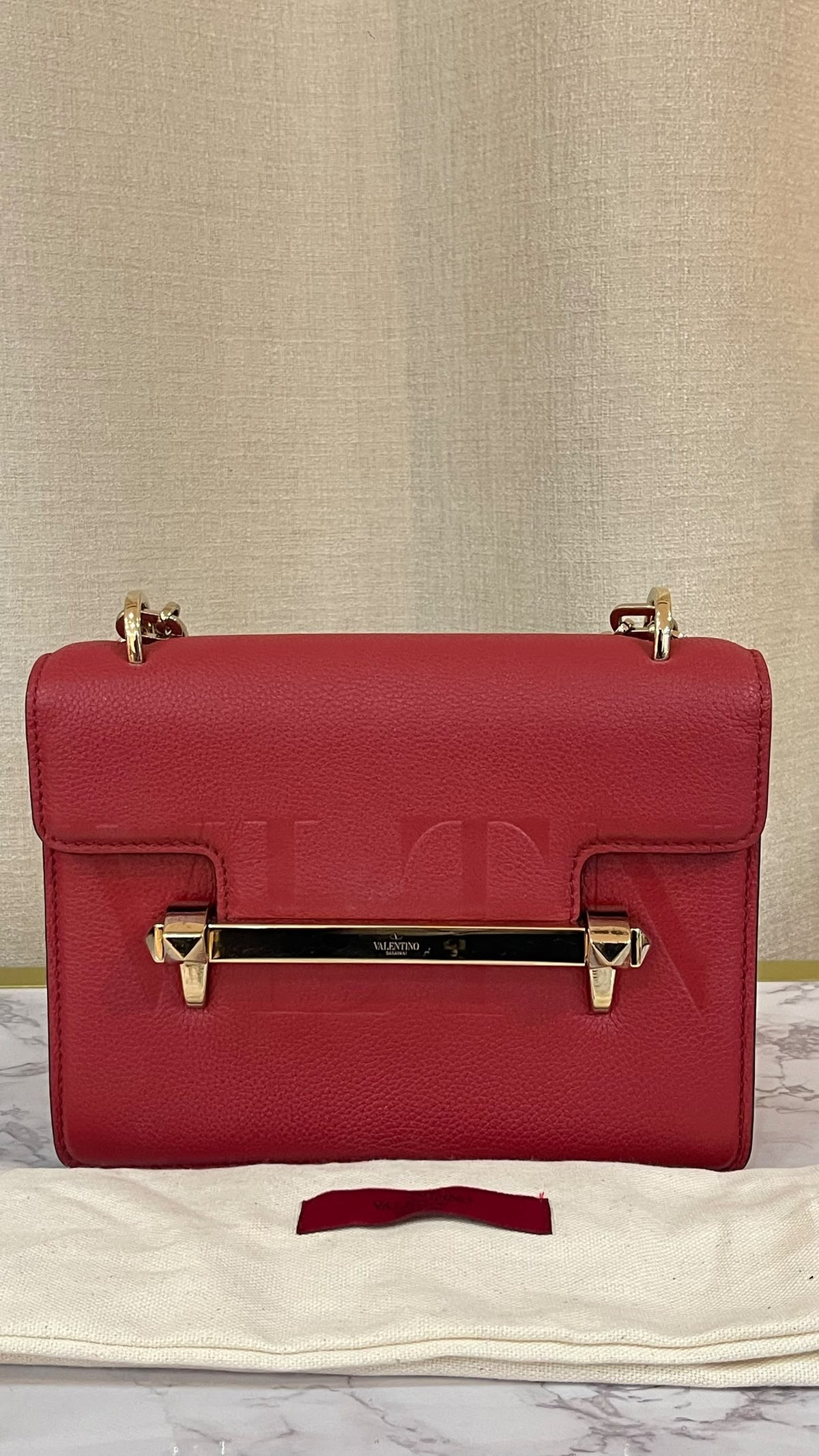Valentino Garavani VLogo Signature Crossbody | Cuero Rojo | Made in Italy