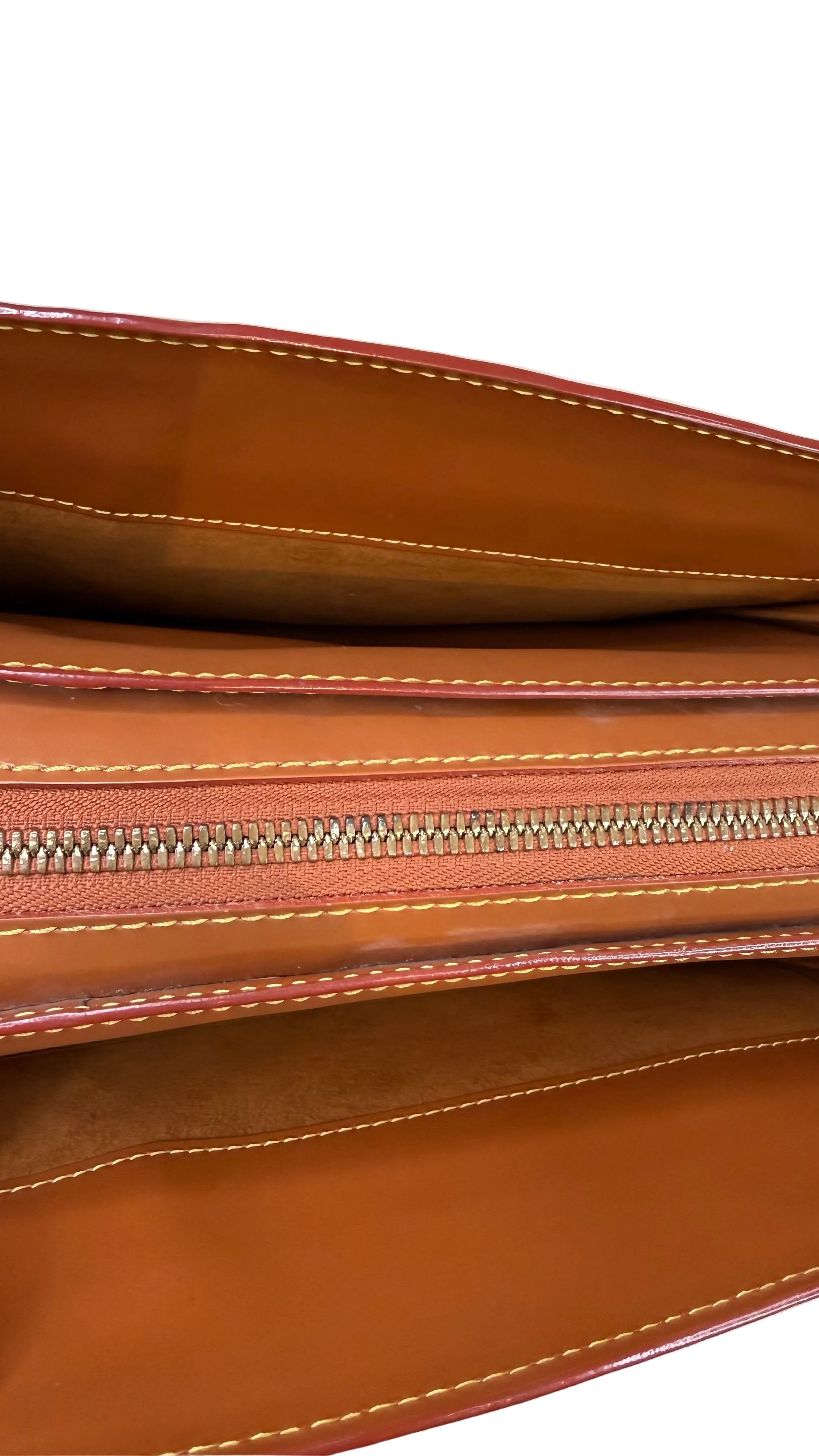 Epi Leather Point Neuf