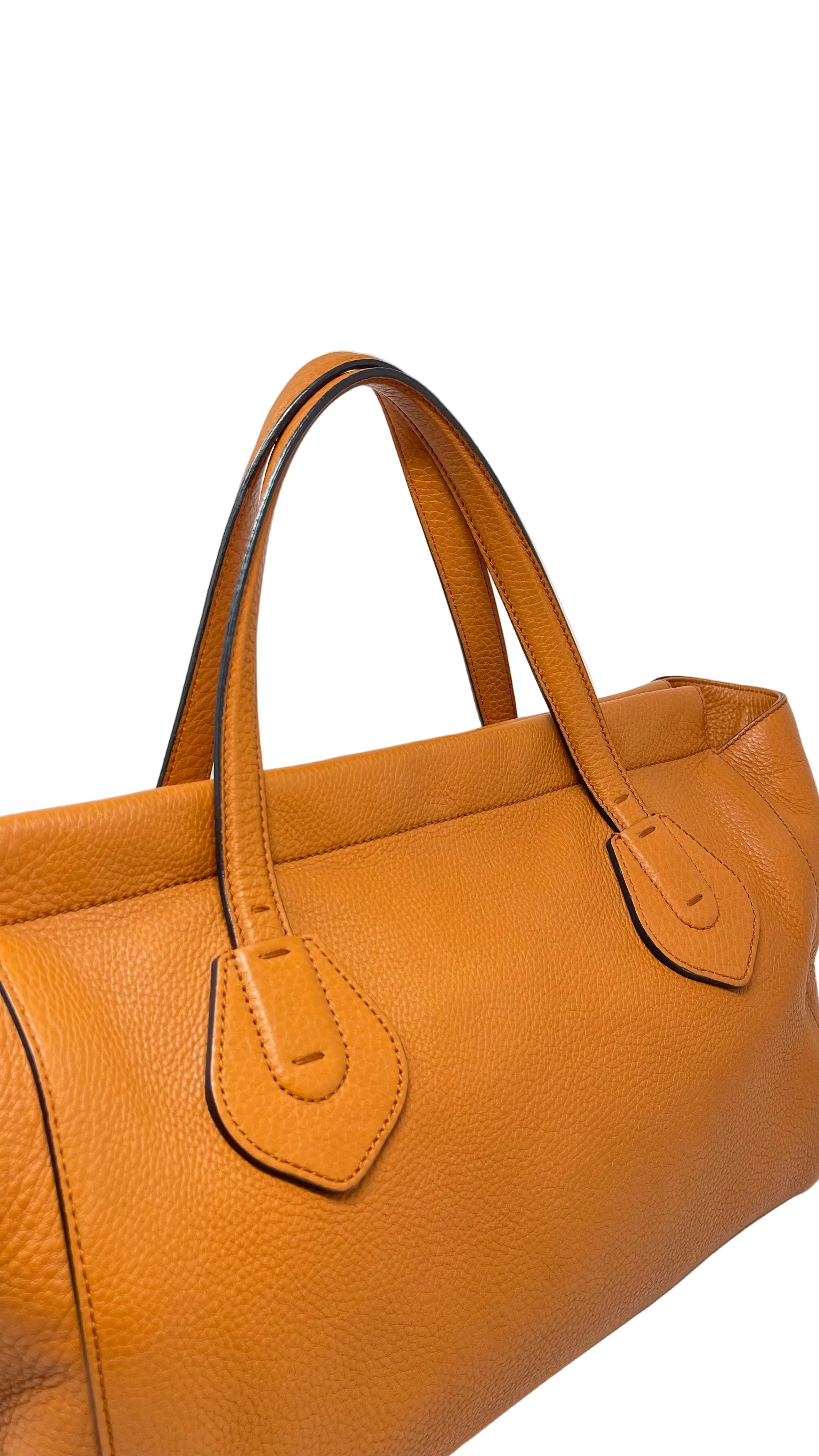 Gucci Pebble Calfdkin Lady Tassel Tote