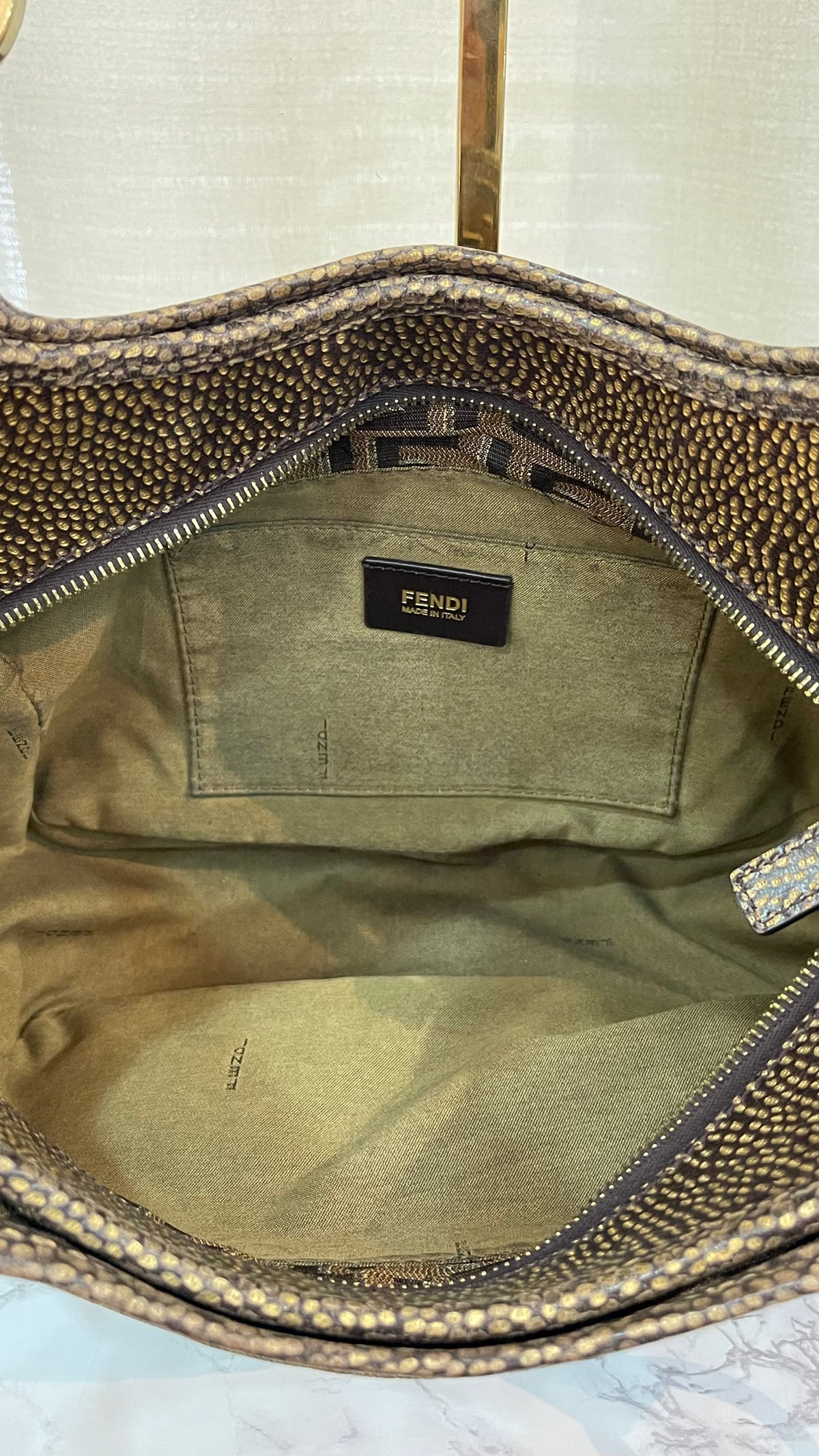 Fendi Tote  PRE OWNED Bag 2384