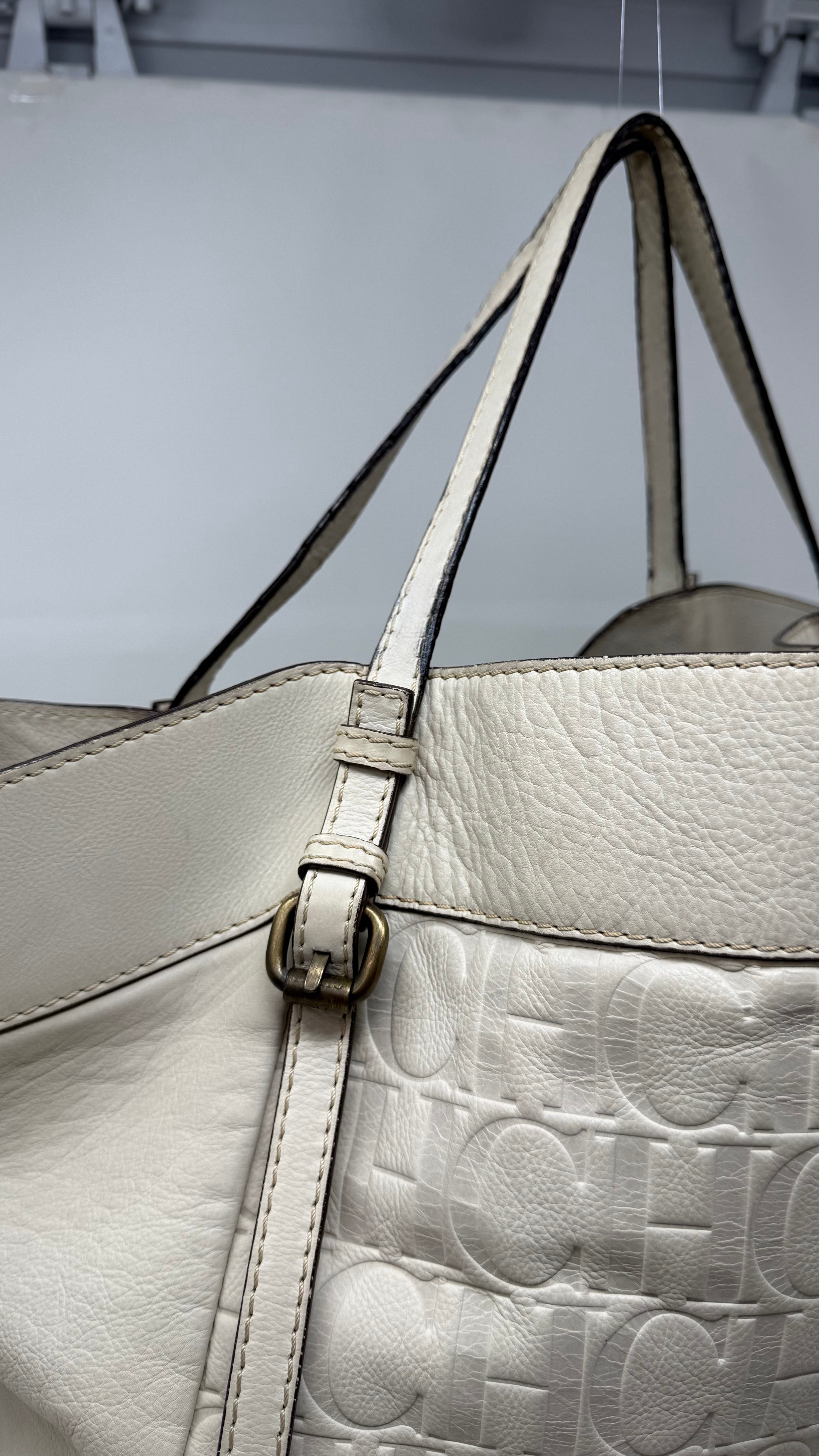 Carolina Herrera Preloved Bag