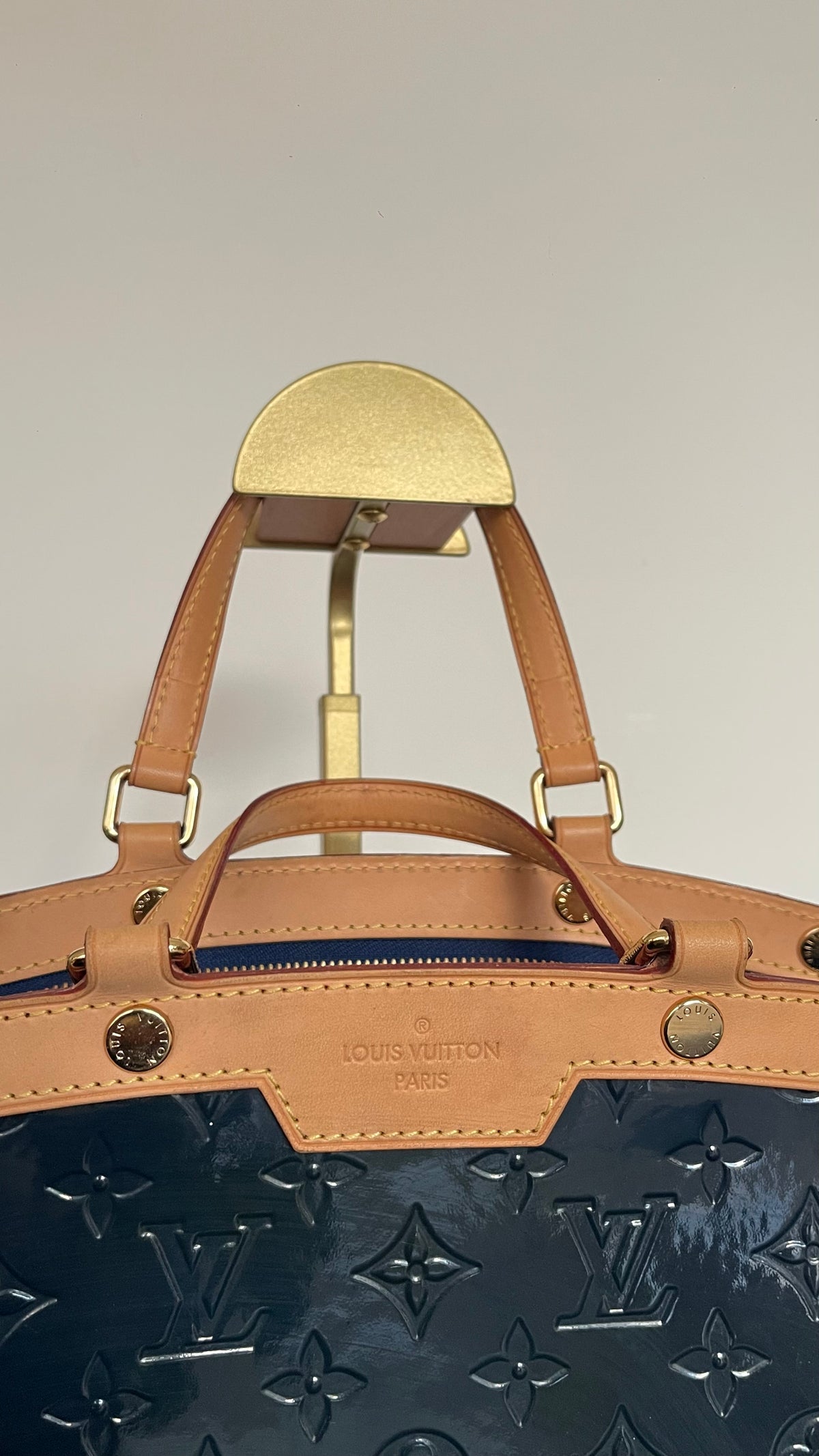 Louis Vuitton PRE OWNED Bréa MM Vernis Bleu Infini