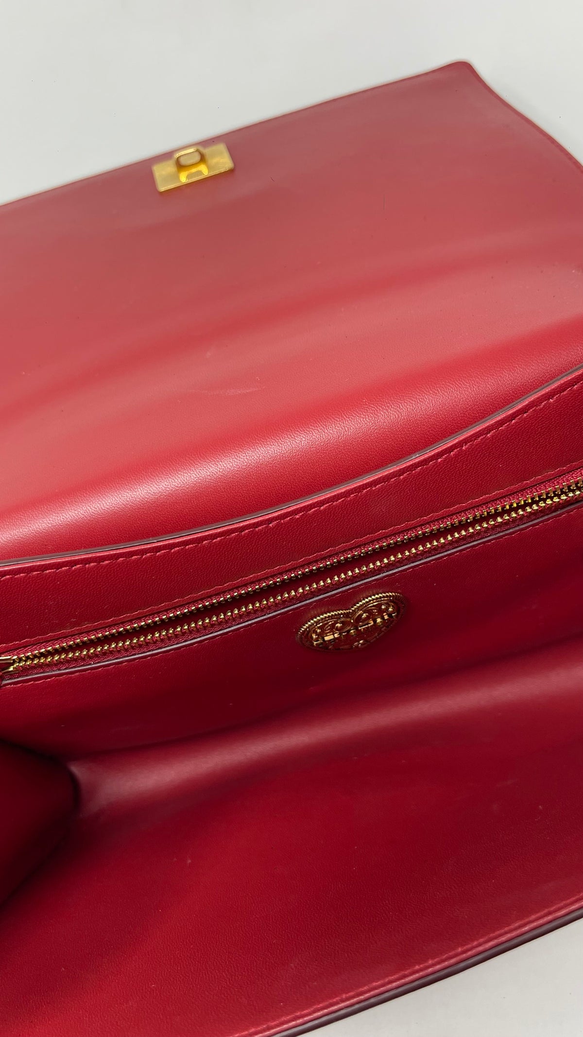 Dolce & Gabbana PRE OWNED Devotion Medium Shoulder Bag Red
