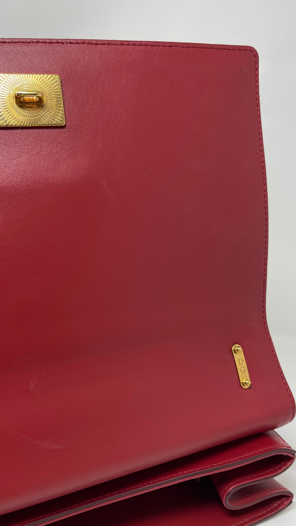 Dolce & Gabbana PRE OWNED Devotion Medium Shoulder Bag Red